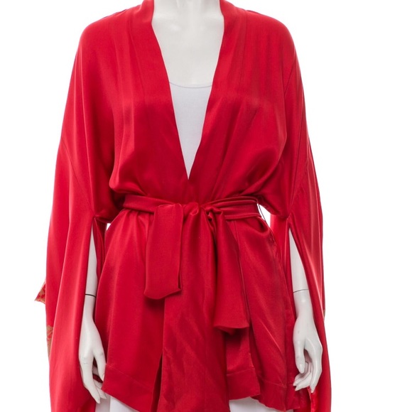 ๐ฆ Carine Gilson Cherry Red 100% Silk & Lace Kimono Robe - Picture 2 of 9